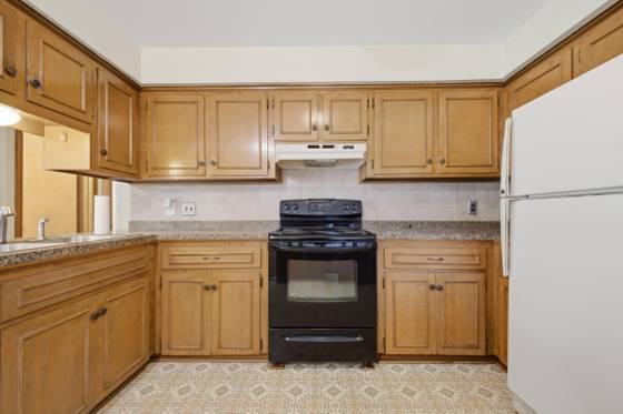 25248 Hass Street, Dearborn Heights, MI 48127 photo 5
