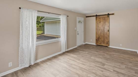 35553 Booth, Westland, MI 48186 photo 2