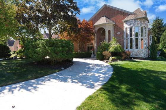 833 Lakewood Drive, Rochester Hills, MI 48309 photo 2