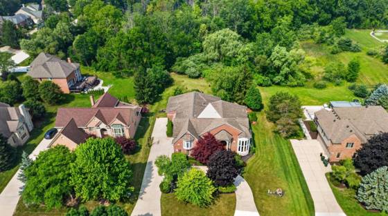 833 Lakewood Drive, Rochester Hills, MI 48309 photo 3