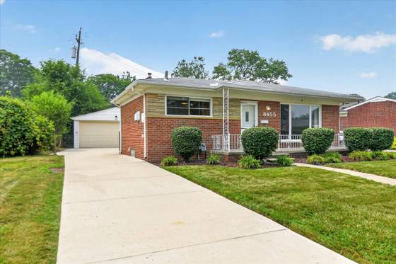 8455 Rockland Street, Dearborn Heights, MI 48127 photo 3