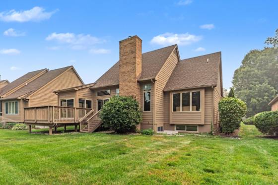 4682 Sawgrass Drive E, Ann Arbor, MI 48108 photo 3