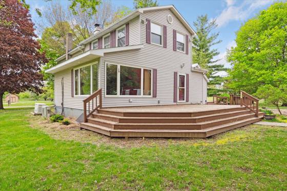 3650 Hogback Road, Fowlerville, MI 48836 photo 2