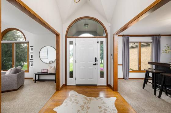 9108 Cambridge Drive, Saline, MI 48176 photo 3