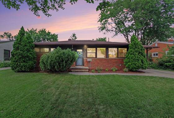 1832 Weldon Boulevard, Ann Arbor, MI 48103 photo 2