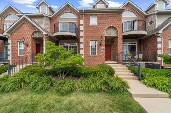 228 W Oakbrook Drive, Ann Arbor, MI 48103 photo 4
