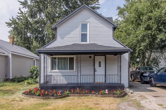 173 E State Street, Montrose, MI 48457 photo 2
