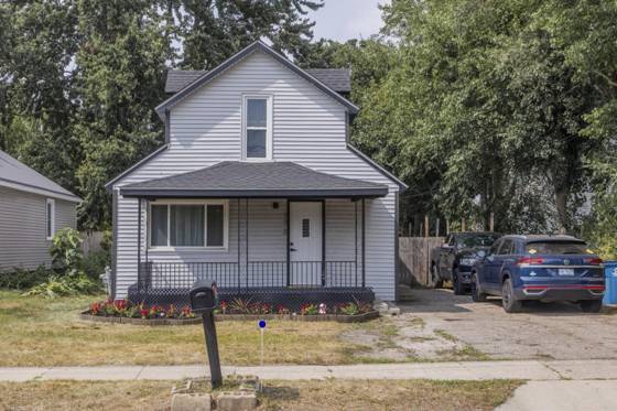 173 E State Street, Montrose, MI 48457 photo 3