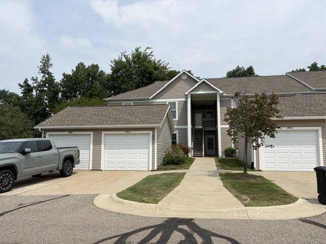1452 Fox Pointe Circle, Ann Arbor, MI