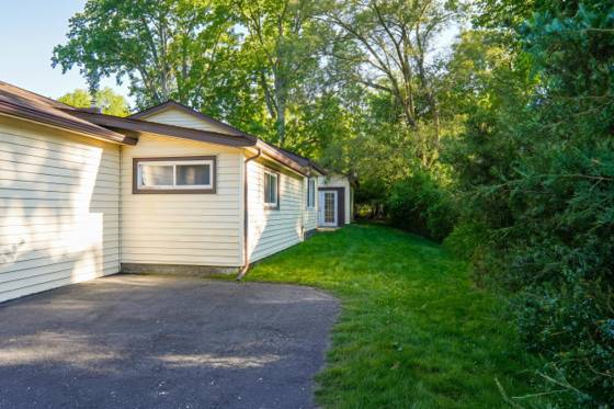 1322 Desiax Avenue, Bloomfield Hills, MI 48302 photo 3