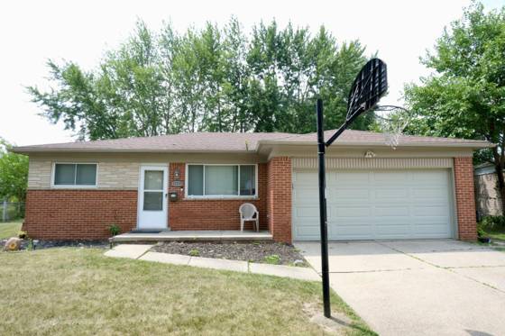 32155 Columbus Drive, Warren, MI 48088 photo 2