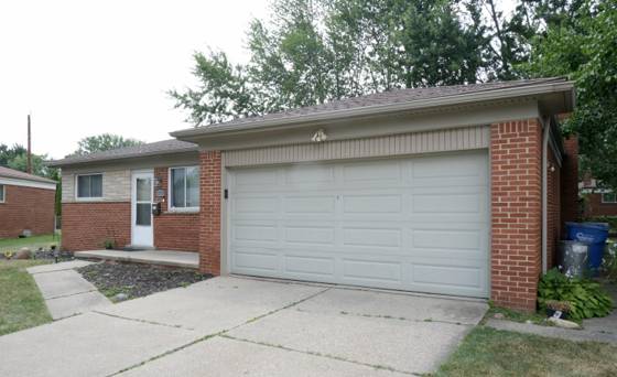 32155 Columbus Drive, Warren, MI 48088 photo 3