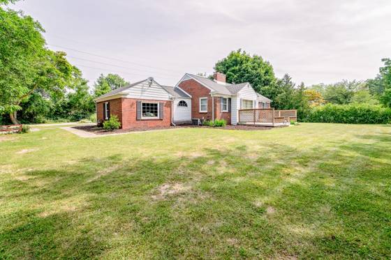 9772 Grosse Ile Parkway, Grosse Ile, MI 48138 photo 2