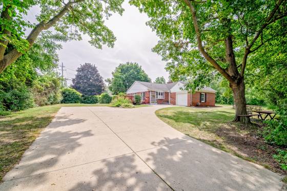 9772 Grosse Ile Parkway, Grosse Ile, MI 48138 photo 4