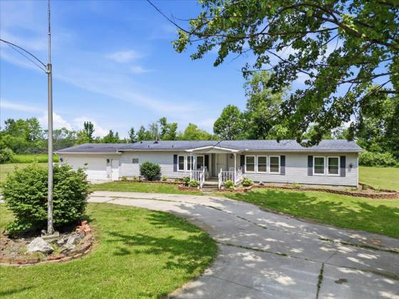 6940 Perry Road, Yale, MI 48097 photo 4