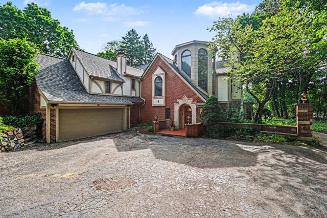 460 E Long Lake Road, Bloomfield Hills, MI