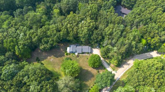 3950 Queen Oaks Drive, Chelsea, MI 48118 photo 3