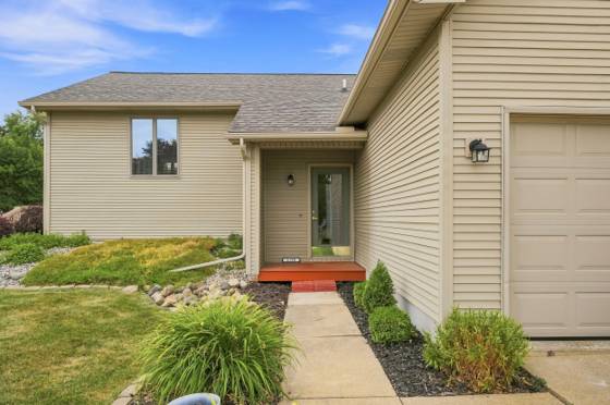 6108 Thorncliff Drive, Swartz Creek, MI 48473 photo 4
