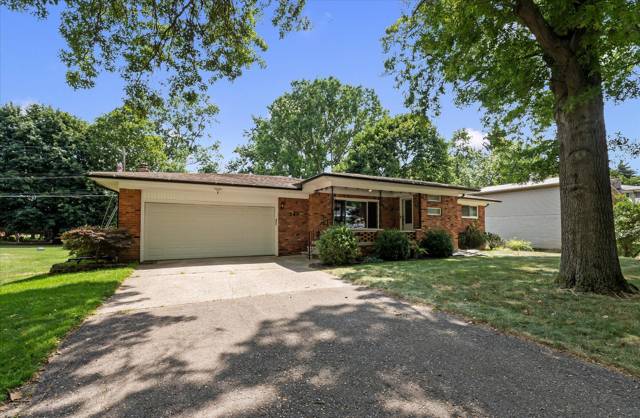 349 Nesbit Lane, Rochester Hills, MI