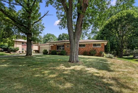 349 Nesbit Lane, Rochester Hills, MI 48309 photo 5