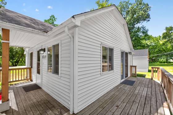 571 Crescent Lake Road, Waterford, MI 48327 photo 3
