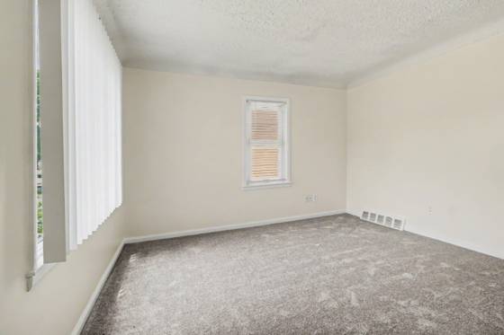 4959 Weddel Street, Dearborn Heights, MI 48125 photo 4