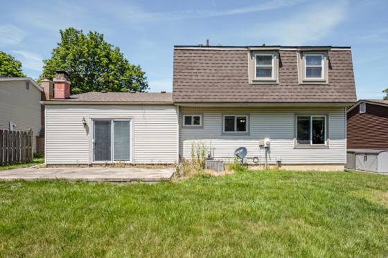 1577 Sheffield Drive, Ypsilanti, MI 48198 photo 5