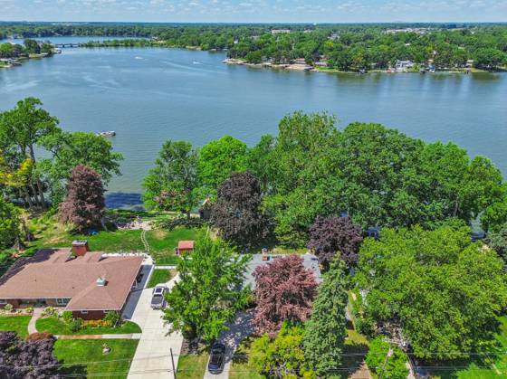 303 E Huron River Drive, Belleville, MI 48111 photo 2