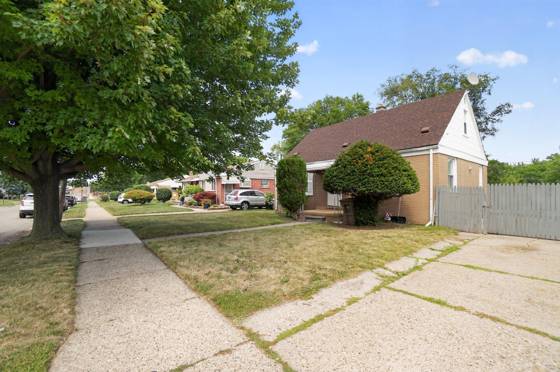 224 Victory Drive, Pontiac, MI 48342 photo 4