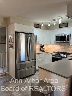 2912 Renfrew Street, Ann Arbor, MI 48105 photo 4