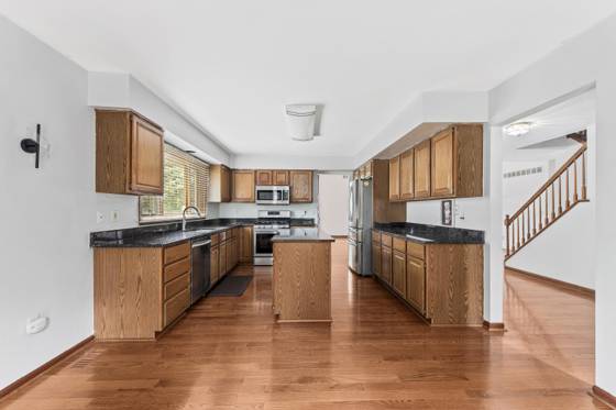 4877 Davis Court, Troy, MI 48085 photo 4