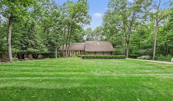 5315 Red Fox Run, Ann Arbor, MI 48105 photo 3