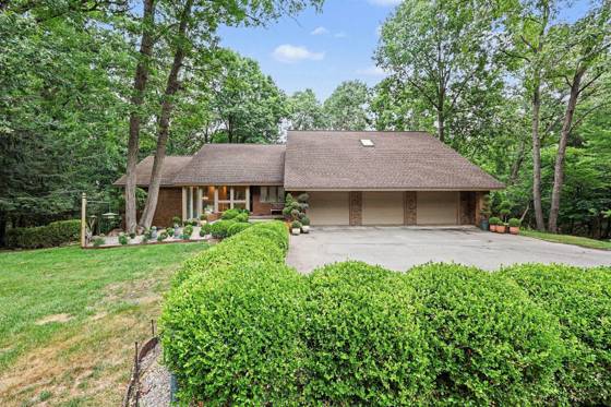 5315 Red Fox Run, Ann Arbor, MI 48105 photo 2