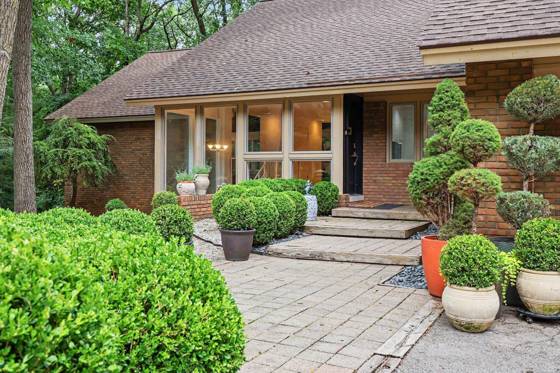 5315 Red Fox Run, Ann Arbor, MI 48105 photo 4