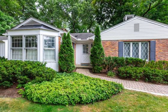 3903 Oakhills Drive, Bloomfield Hills, MI 48301 photo 4