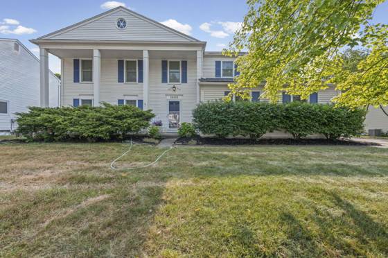 36233 Fredericksburg Road, Farmington, MI 48331 photo 3