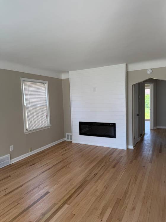 24800 SW Cherry Street SW, Dearborn, MI 48124 photo 3