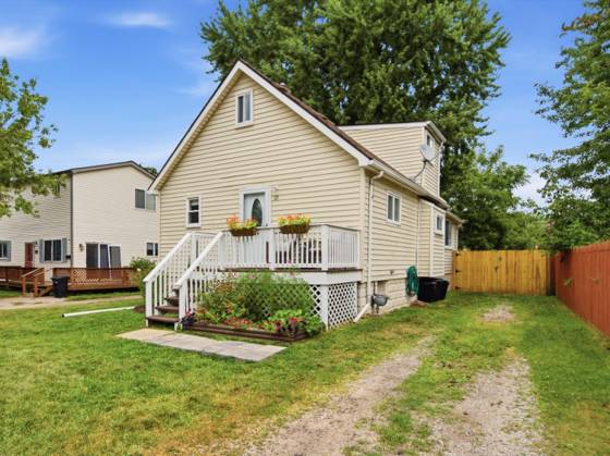 22 N Highland Street, Mount Clemens, MI 48043 photo 3