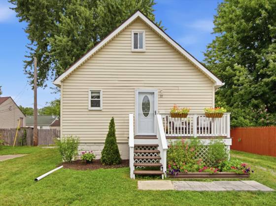 22 N Highland Street, Mount Clemens, MI 48043 photo 2