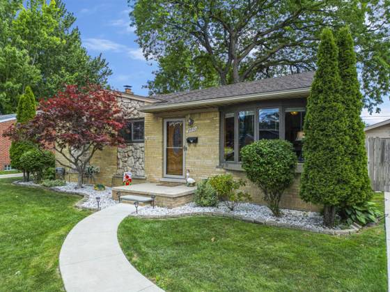 35572 Strathcona Street, Clinton Twp, MI 48035 photo 4