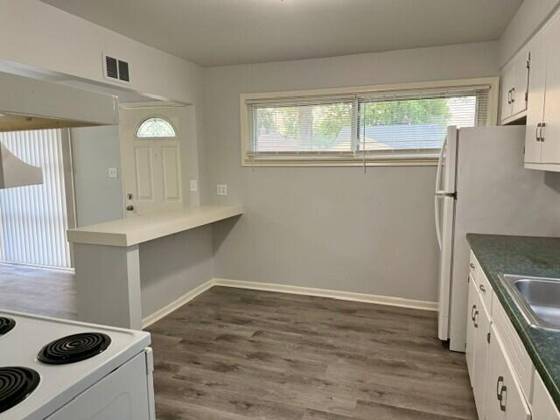 1644 E Goulson Avenue, Hazel Park, MI 48030 photo 3