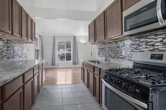 22000 Cunningham Avenue, Warren, MI 48091 photo 2