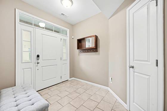 2733 S Spurway Drive, Ann Arbor, MI 48105 photo 3