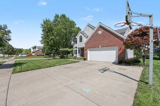 913 Darwin Drive, Chelsea, MI 48118 photo 3