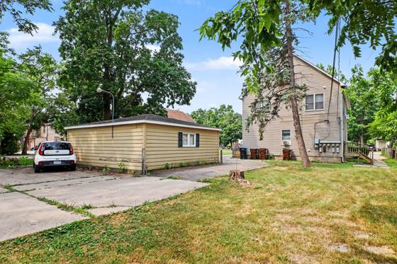 124 N Summit Street, Ypsilanti, MI 48197 photo 2