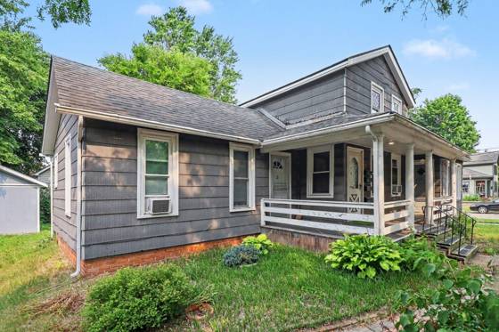 17 N Summit Street, Ypsilanti, MI 48197 photo 2