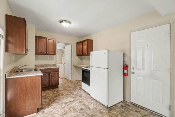 106 N Summit Street, Ypsilanti, MI 48197 photo 3