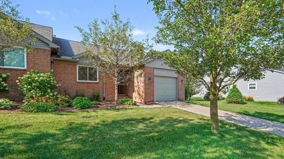 637 Bristol Drive, Chelsea, MI 48118 photo 2