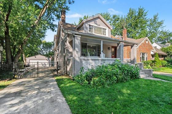 907 University Place, Grosse Pointe, MI 48230 photo 3