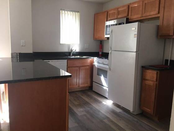 912 Oakland Avenue #4, Ann Arbor, MI 48104 photo 2